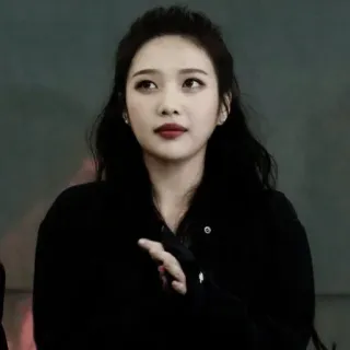 🦋 0936b705 ผู้หญิง, ภาพเหมือน, คน, คนดัง, นักแสดงหญิง telegram sticker