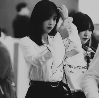 🦋 aeca7d0a APIECEOFCAKE color ผู้หญิง, คน, เซลฟี่, ขาวดำ telegram sticker