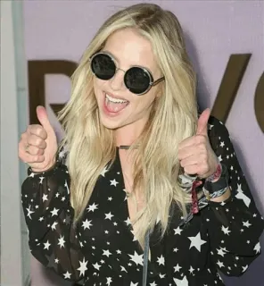 👍 d584ec51 女人, 金发, 太阳镜, 竖起大拇指, 星星图案, 快乐, 名人 telegram sticker