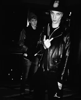 🌻 4e3262cc jari tengah, menyinggung, gestur, orang, hitam putih, pria, jaket kulit whatsapp sticker