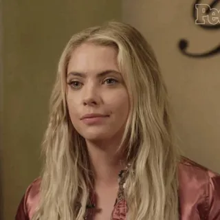 🕊 1b690a2b woman, blonde, person, portrait telegram sticker