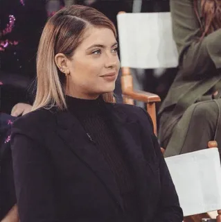 😊 5819af02 Frau, Blazer, Porträt telegram sticker