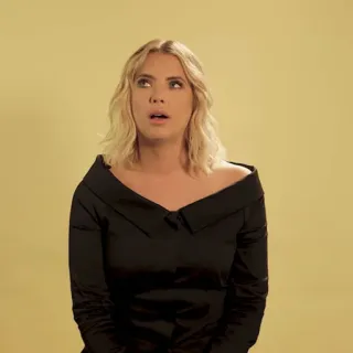 🌔 c91aa09d Ashley Benson celebrity, actress, woman, fashion, portrait whatsapp sticker