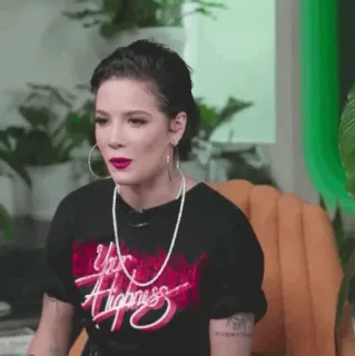 🕊 5ee702f2 Your Highness Halsey, Promi, Sängerin, Eure Hoheit whatsapp sticker