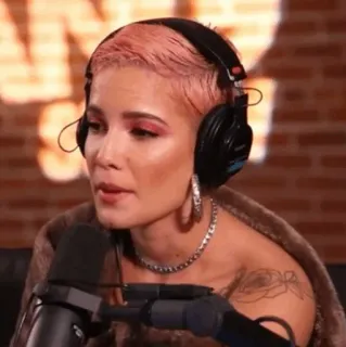 🕊 90032466 Halsey Musiker, Sängerin, Frau, pinke Haare, Kopfhörer, Porträt whatsapp sticker