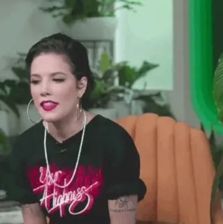 🕊 d458ee46 Your Highness Halsey, Eure Hoheit, Promi, Sänger(in) whatsapp sticker