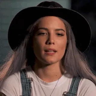 😐 5304588f Halsey musicista, cantante, celebrità, donna, cappello, capelli telegram sticker