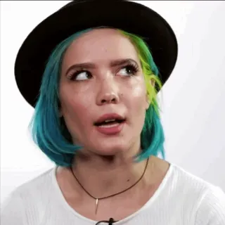 😐 57967ebb Halsey celebrità, cantante, capelli blu, cappello, ritratto telegram sticker