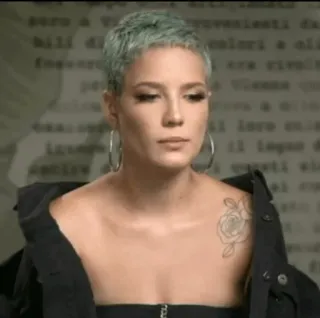 🔌 6bdf9461 Halsey penyanyi, selebriti, musik, orang, artis, potret whatsapp sticker