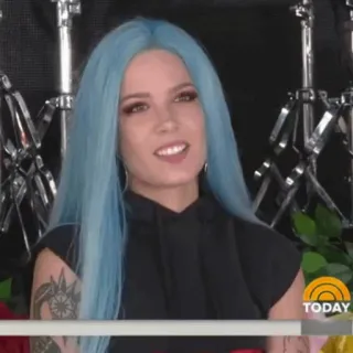 🔌 6d118ed2 Halsey penyanyi, selebriti, rambut biru, musisi, Halsey whatsapp sticker