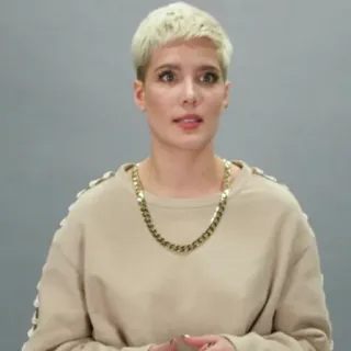 🔌 a273a4f7 Halsey penyanyi, penulis lagu, selebriti, potret, rambut pirang, kalung rantai whatsapp sticker