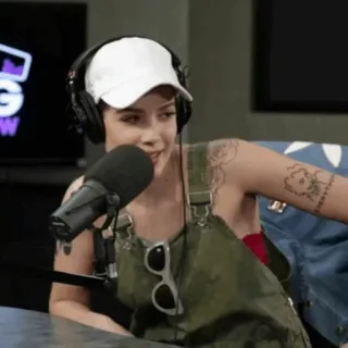 💧 bb3c3f5e Halsey penyanyi, penulis lagu, musisi, selebriti, pop, artis whatsapp sticker