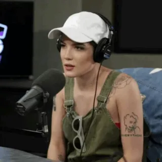 🔌💧"halsey -@the_halsey- telegram stickers