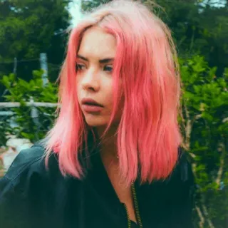 🍓 b63c943a woman, pink hair, portrait, beauty, female telegram sticker