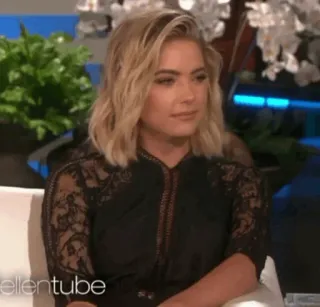 ✨ 1f542c45 ellentube 女優, 女性, ブロンドヘア, ポートレート telegram sticker