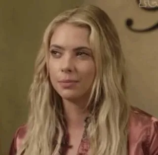 ⚡️ 62621f72 女性, ブロンド, ニヤリ, 人, 女優, 映画, エンタメ telegram sticker