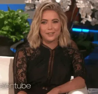 ✨ ee3c819a ブロンドヘア, 女性, トーク番組, 有名人, 女優, ポートレート, 人物 telegram sticker