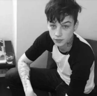 💲 a1510670 person, portrait, man, tattoos, black and white, sitting telegram sticker