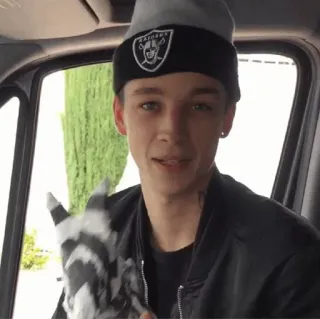 💲 c3021b14 man, beanie, portrait, person, young adult, Raiders, team, clothing telegram sticker