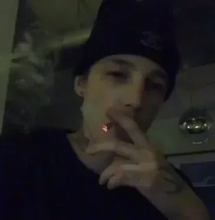 💲 d31b3e97 smoking, cigarette, person, man, portrait, tobacco telegram sticker