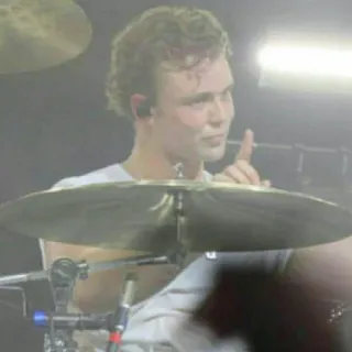 🕷 1441a680 baterista, música, músico, apresentação, música ao vivo telegram sticker