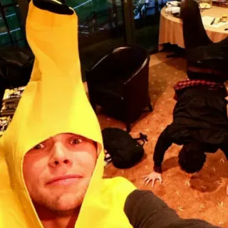 💡 28457600 banana, homem, interior, engraçado, fantasia telegram sticker