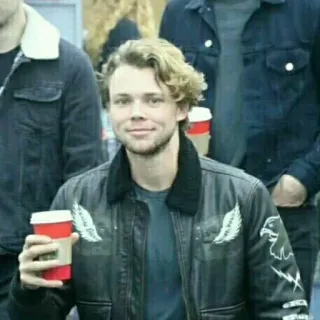 🍻 38693b65 homem, jaqueta, café, pessoa, cabelo loiro telegram sticker