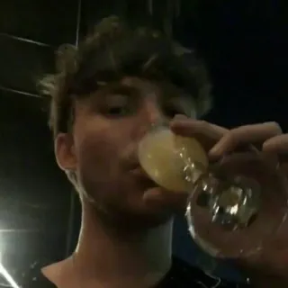 🍻 9230dbf0 homem, bebendo, copo, bebida, pessoa telegram sticker