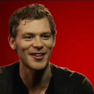 😄 b67ff281 Klaus Mikaelson The Vampire Diaries актер, портрет, мужчина, телешоу, вампир, Клаус, человек, Древние telegram sticker