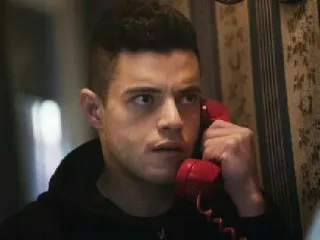 📞 531551eb Elliot Alderson Mr. Robot Mr. Robot, Elliot Alderson, Rami Malek, Hacker, Série TV, Drame, Technologie telegram sticker