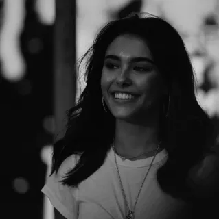 🚩 d258c2fb Madison Beer 歌手, ミュージシャン, 有名人, ポートレート, 女性, 人物 telegram sticker