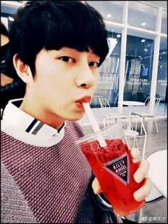 ➕ a1f51849 Billy Angel เครื่องดื่ม, เครื่องดื่ม, คาเฟ่, กาแฟ, น้ำผลไม้, สีแดง, ถ้วย telegram sticker