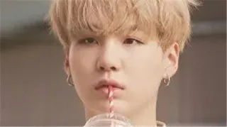 😐 62ca00f2 Suga 슈가, BTS, 케이팝, 음악, 가수, 아이돌 telegram sticker