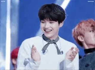 😂 e0ef667c 사람, 남자, 미소, 박수 telegram sticker