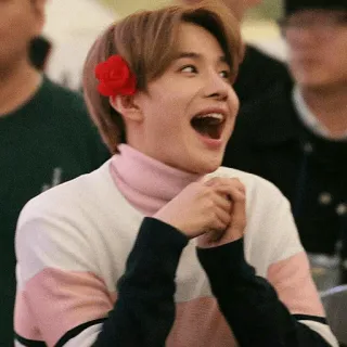 🍧 b96faa9b 兴奋, 开心, 花, 人, 微笑, 玫瑰 telegram sticker