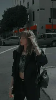 😔 3640210f wanita, mode, jalan, kota, gaya, urban telegram sticker