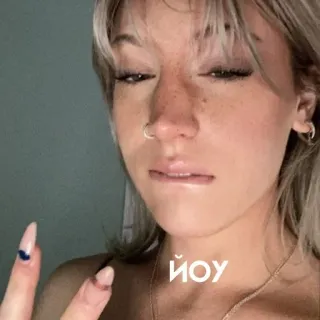 ✌ 8175c2b6 йоу persona, gesto con la mano, ruso, jerga whatsapp sticker