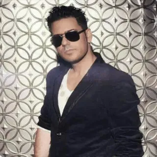 👤 448f8409 uomo, occhiali da sole, ritratto, giacca, persona, adulto, moda telegram sticker