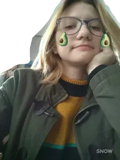 🤓 b355fdf5 abacate, menina, óculos, retrato, mulher, sorrindo telegram sticker