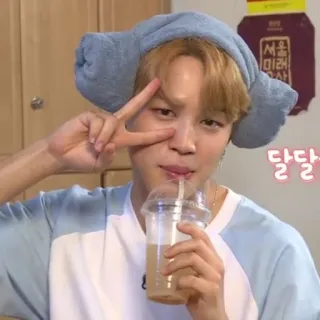 🧩 92dc6b78 Jimin 달달 Jimin, Korean pop, BTS, idol, singer, peace sign telegram sticker