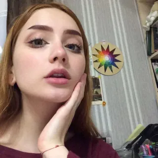 🇩🇪 31b27543 ผู้หญิง, ภาพเหมือน, ความงาม, เซลฟี่, หน้า, ผู้หญิง telegram sticker