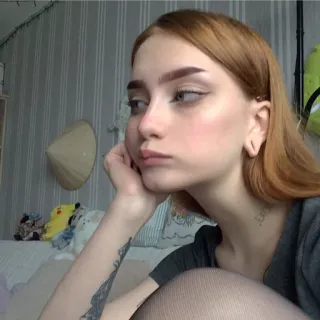 🇩🇪 4a5735de ผู้หญิง, ผู้หญิง, ภาพเหมือน, แฟชั่น, ความงาม, สไตล์ telegram sticker