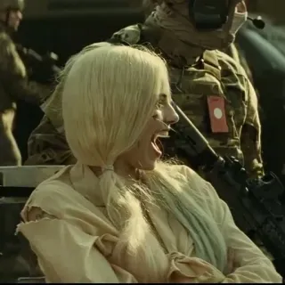 😂 0564ca22 Harley Quinn Suicide Squad Harley Quinn, Margot Robbie, Escuadrón Suicida, guerra, arma, soldado, película whatsapp sticker