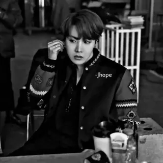 💎 af6e4b2f J-Hope -Jhope kpop, 가수, 아이돌, 음악, 인물사진 telegram sticker