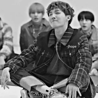 🕯 b0812a34 J-Hope 제이홉, BTS, K팝, 가수, 아이돌 telegram sticker