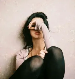 ✖️ ce27eeaf ผู้หญิง, นั่ง, เศร้า, ครุ่นคิด, ในร่ม, ภาพบุคคล telegram sticker