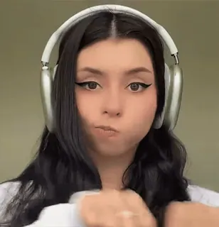 🤍 16aa7cb2 telegram sticker