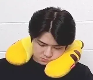 🐣 3468164f tidur, bantal leher, orang, potret, pikachu whatsapp sticker