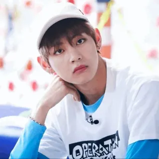 😐 2794267d V OPERATION 人物, 男性, 肖像, 名人, kpop, 偶像, v, bts telegram sticker