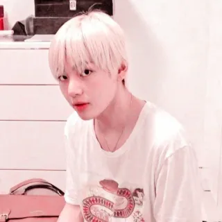 🗼 7ff3f237 orang, kpop, pria, potret telegram sticker